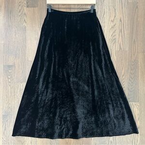 Vintage High Waist Y2K Crushed Velvet A-line Midi Skirt in Black Size 10